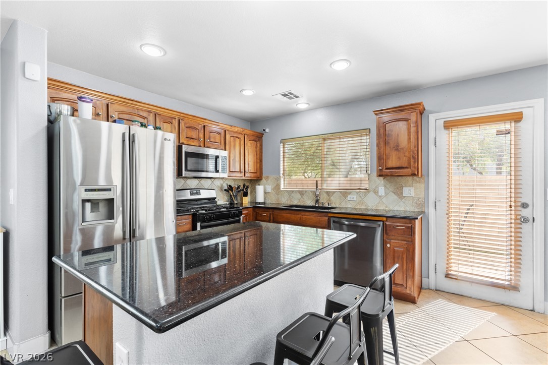5634 African Lilly Court Property Photo 8