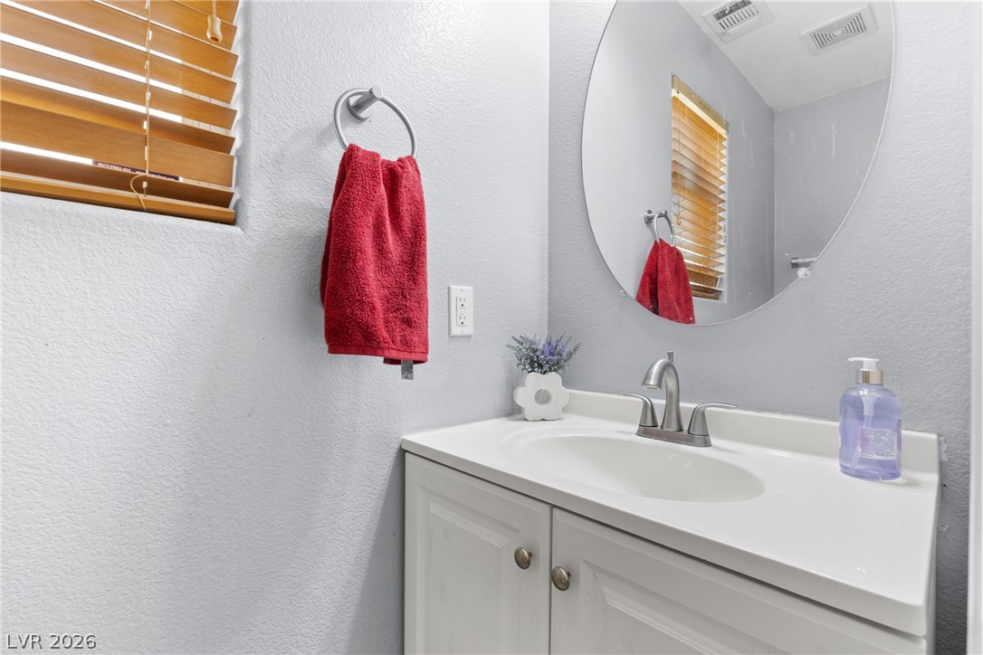 5634 African Lilly Court Property Photo 13