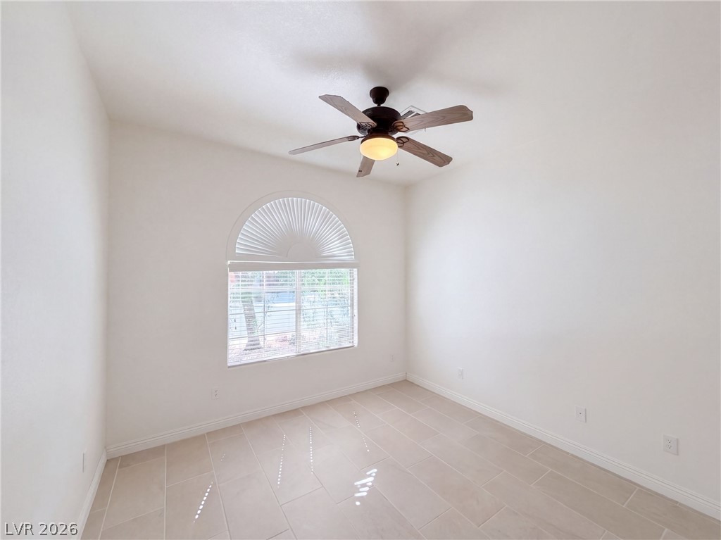 6733 Barrington Hills Street Property Photo 14