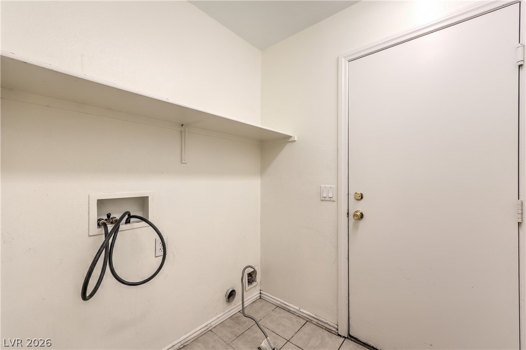 5553 Jacobs Field Street Property Photo 16