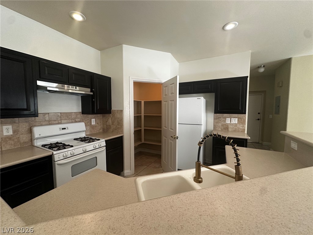 5516 Ante Up Court 103 Property Photo 15