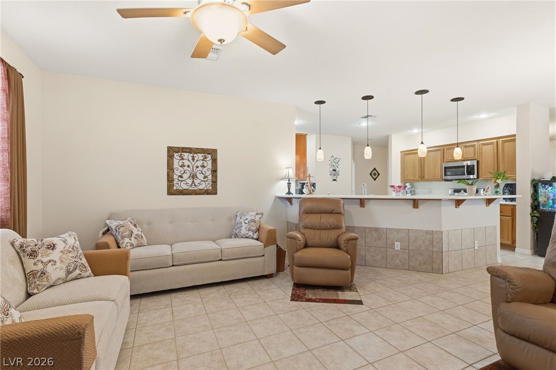 3471 Cottage Thistle Drive Property Photo 4