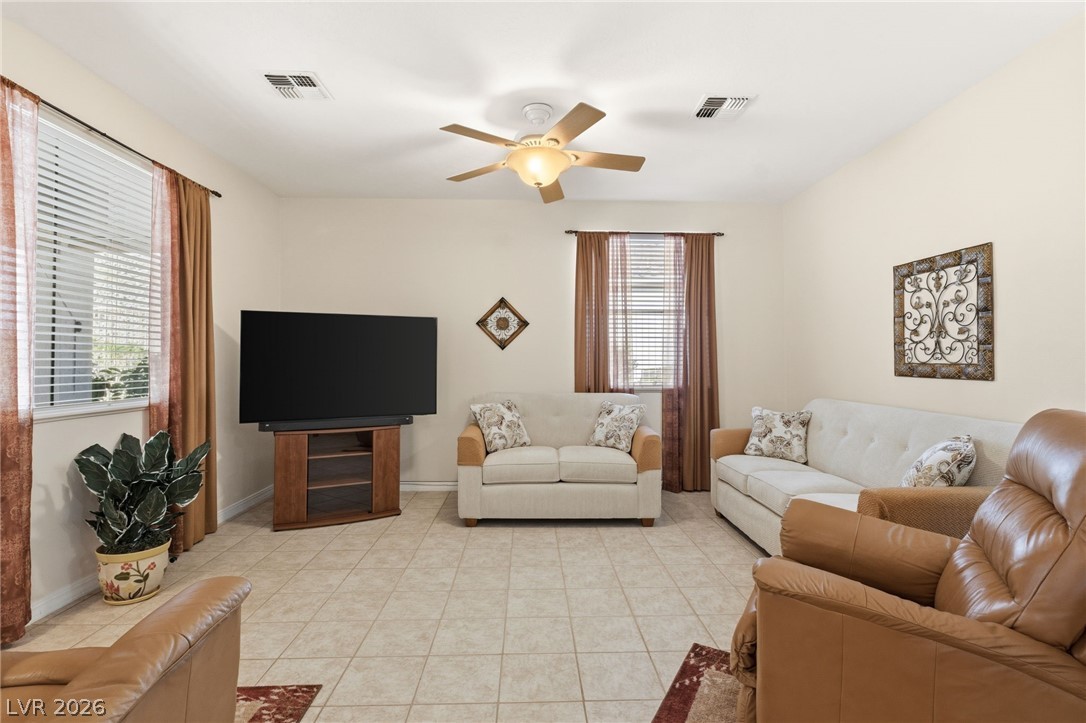 3471 Cottage Thistle Drive Property Photo 6