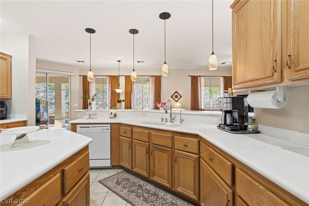 3471 Cottage Thistle Drive Property Photo 10