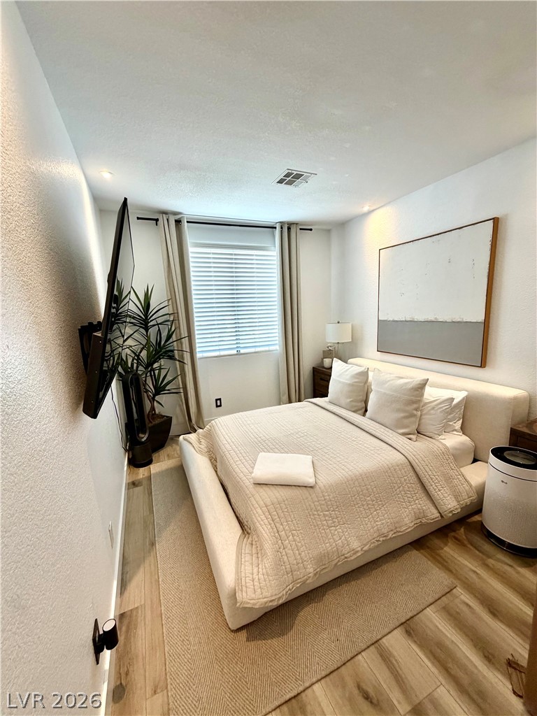 10317 Summer River Avenue Property Photo 33