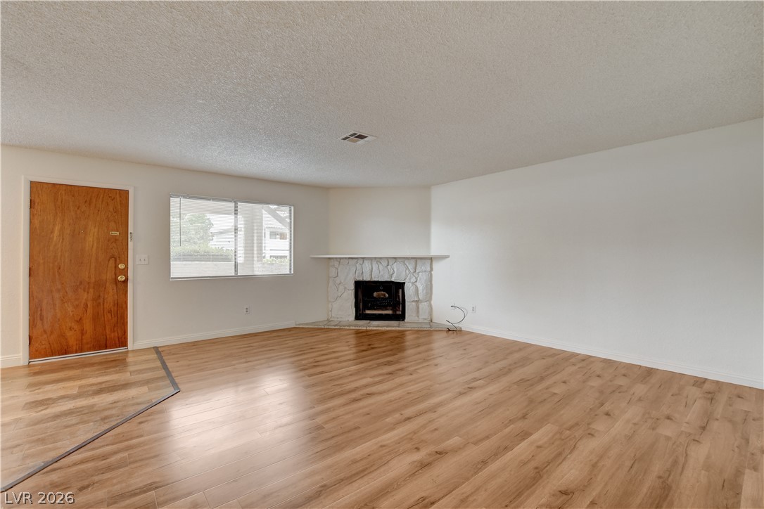 2713 Beaver Creek Court 102 Property Photo 7