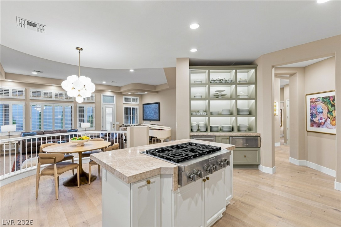 205 Aventura Street Property Photo 8