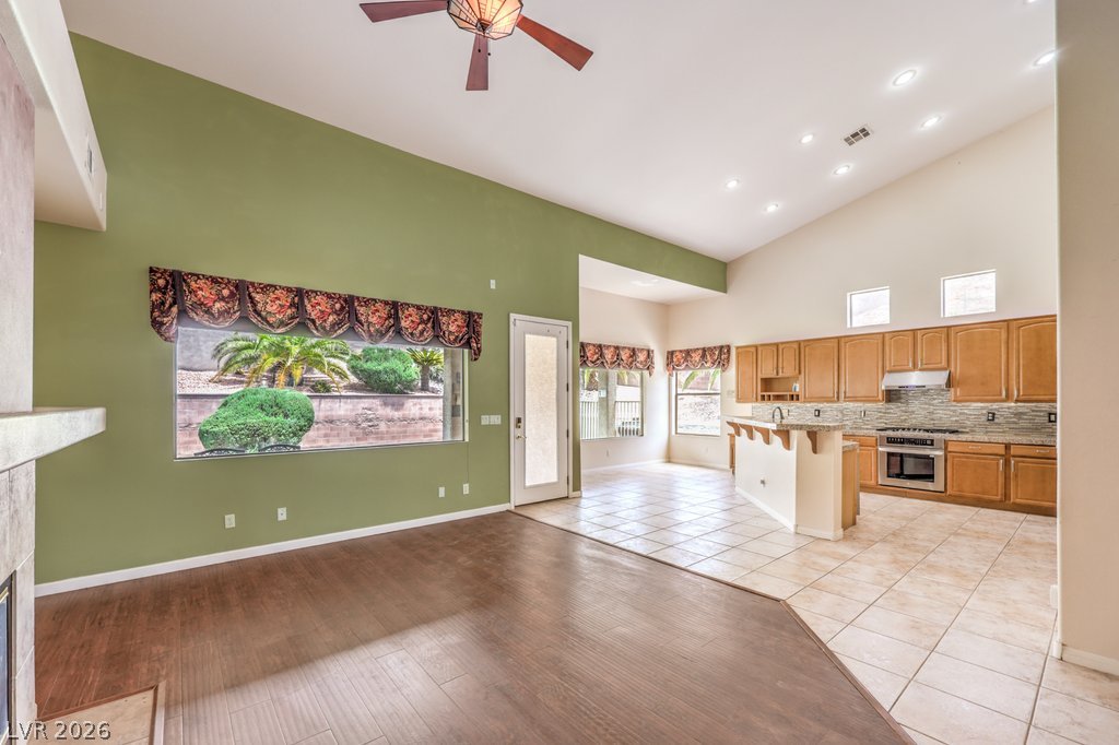 7064 New Moon Way Property Photo 14