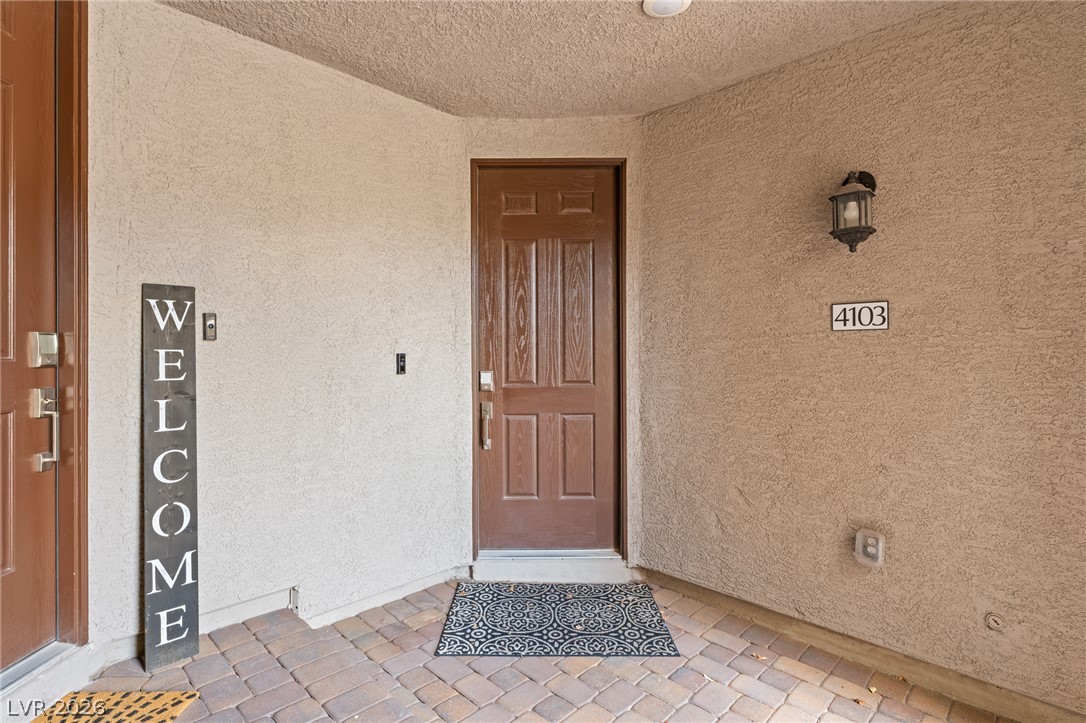 1367 Ossa Street 4103 Property Photo 4