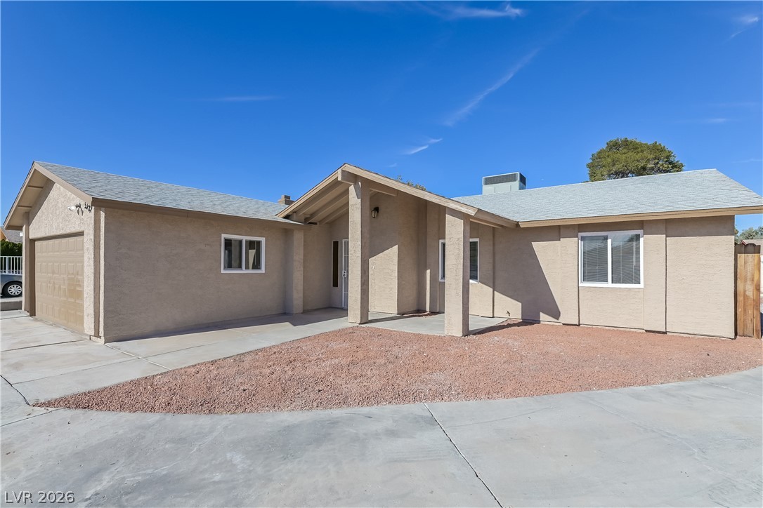5322 Camden Avenue Property Photo 1