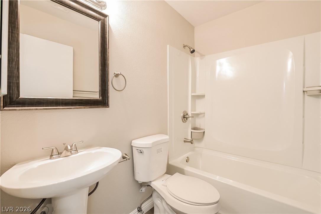 5322 Camden Avenue Property Photo 13