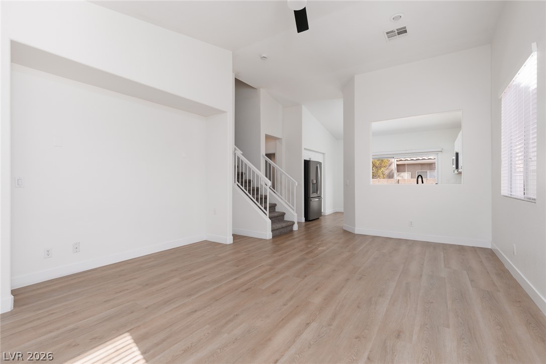 886 Park Walk Avenue Property Photo 5