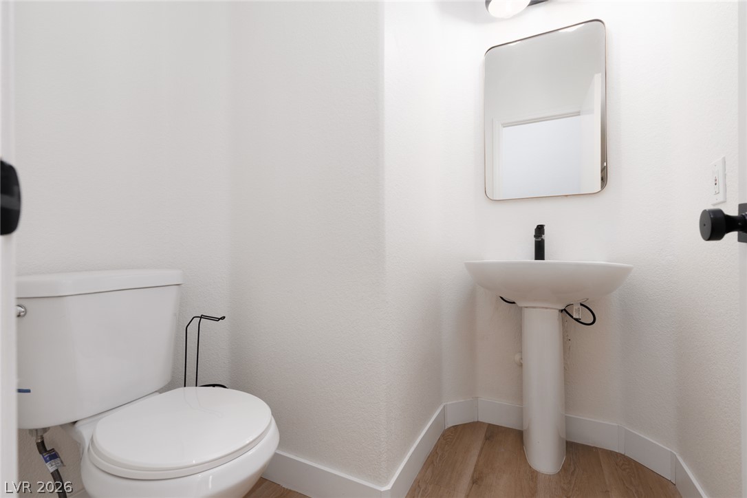 886 Park Walk Avenue Property Photo 10