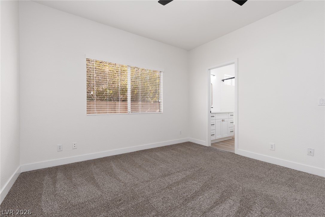 886 Park Walk Avenue Property Photo 12