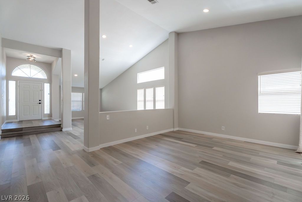 1735 Navarre Lane Property Photo 12