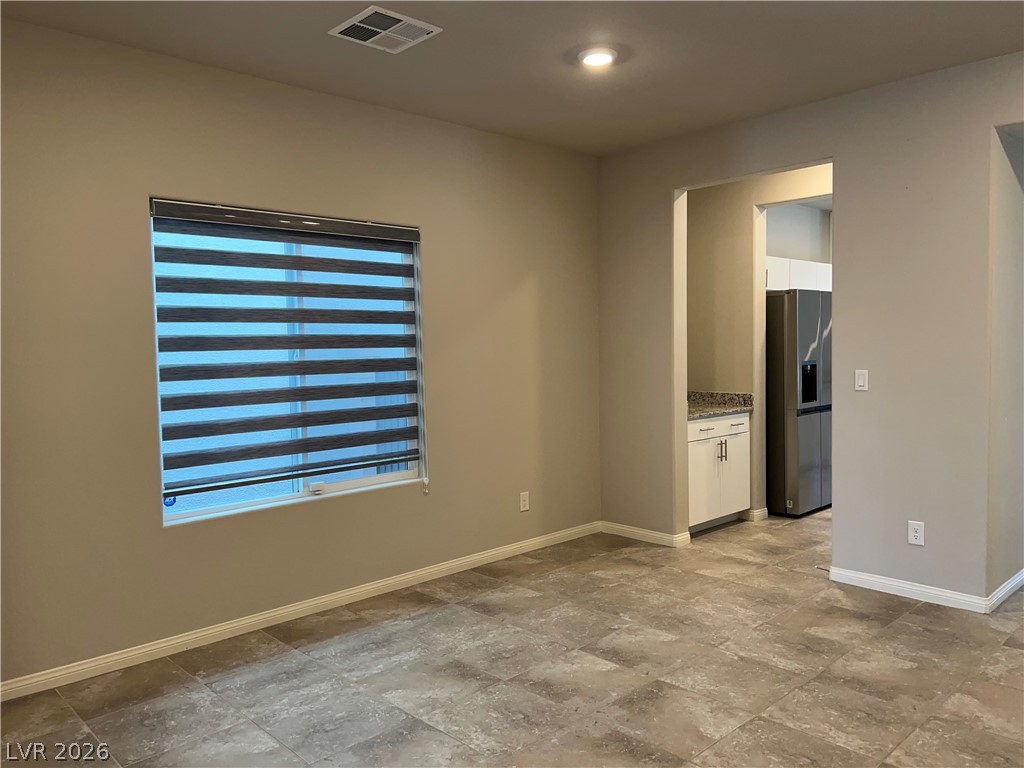 7521 Dragonfruit Avenue Property Photo 3