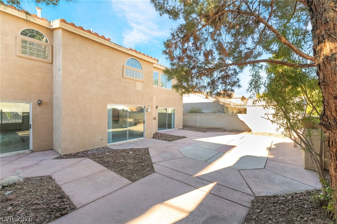 1846 Autumn Gold Avenue Property Photo 10