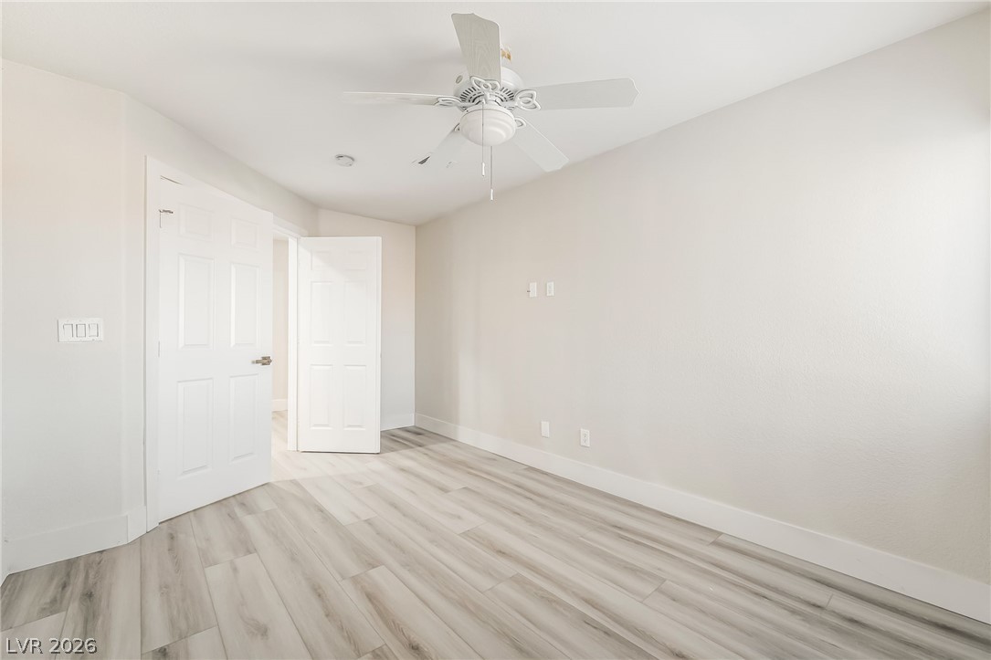1846 Autumn Gold Avenue Property Photo 28