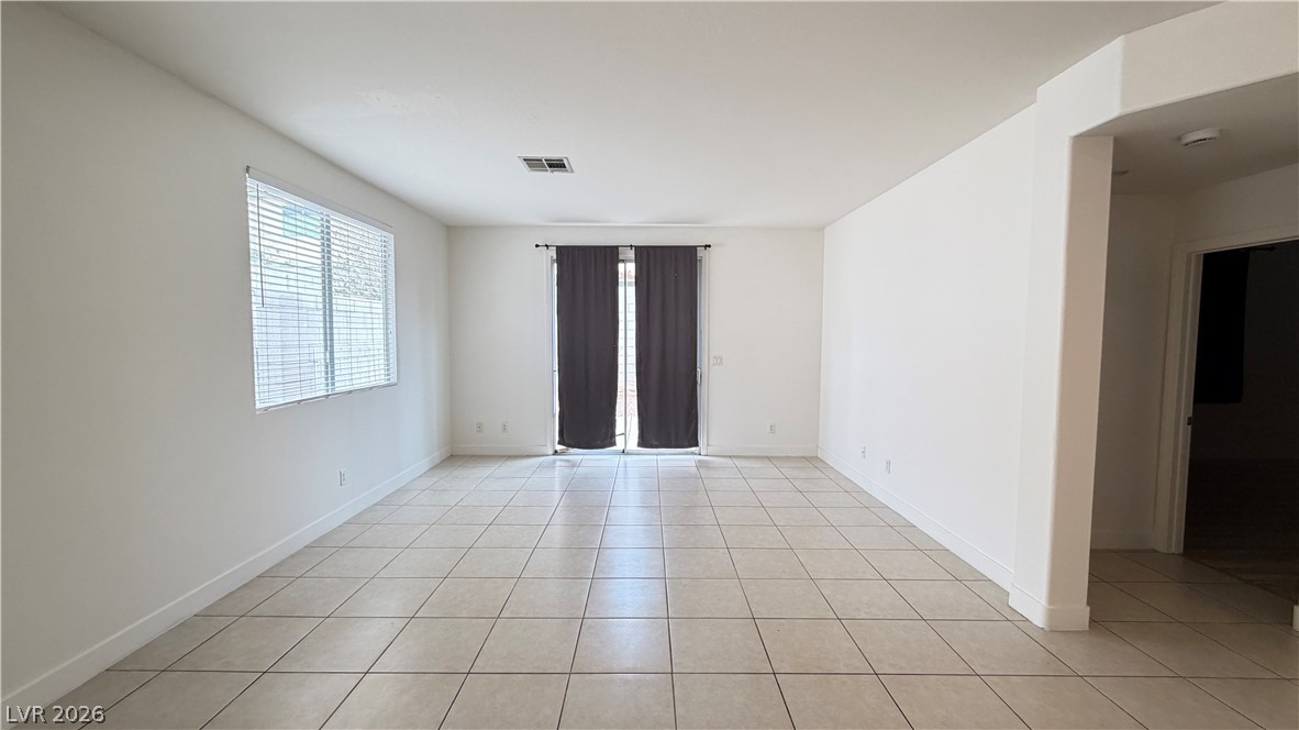 9708 Ridgebluff Avenue Property Photo 10