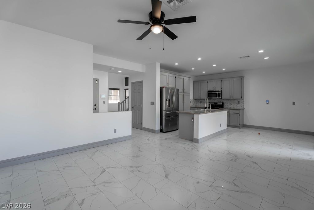 9796 Altadena Street Property Photo 10