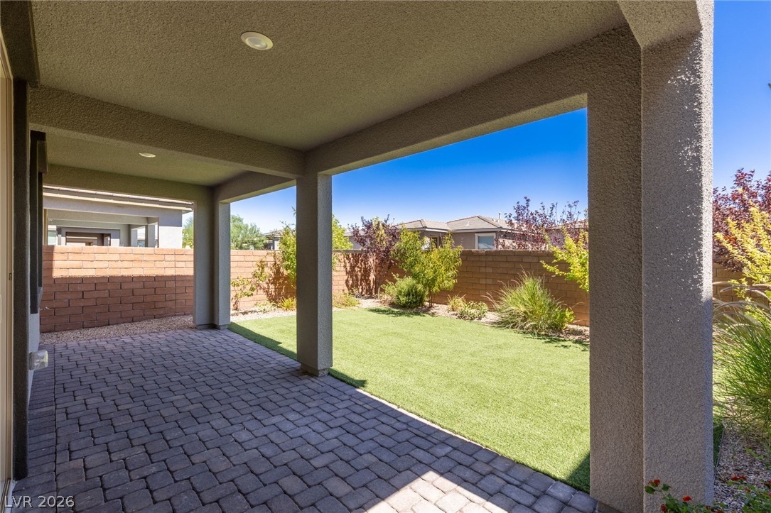 4146 Royal Melody Court Property Photo 12