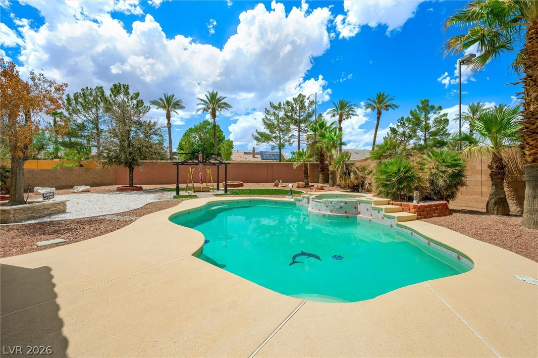 7337 Bermuda Island Street Property Photo 1