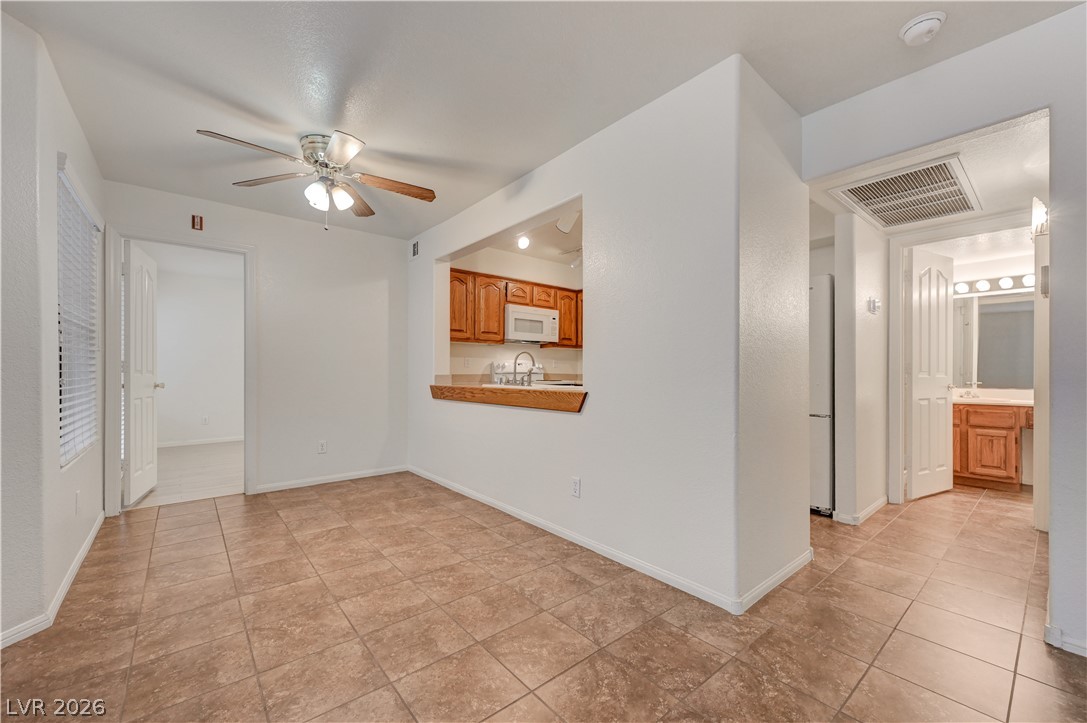 701 Capri Drive 13b Property Photo 11