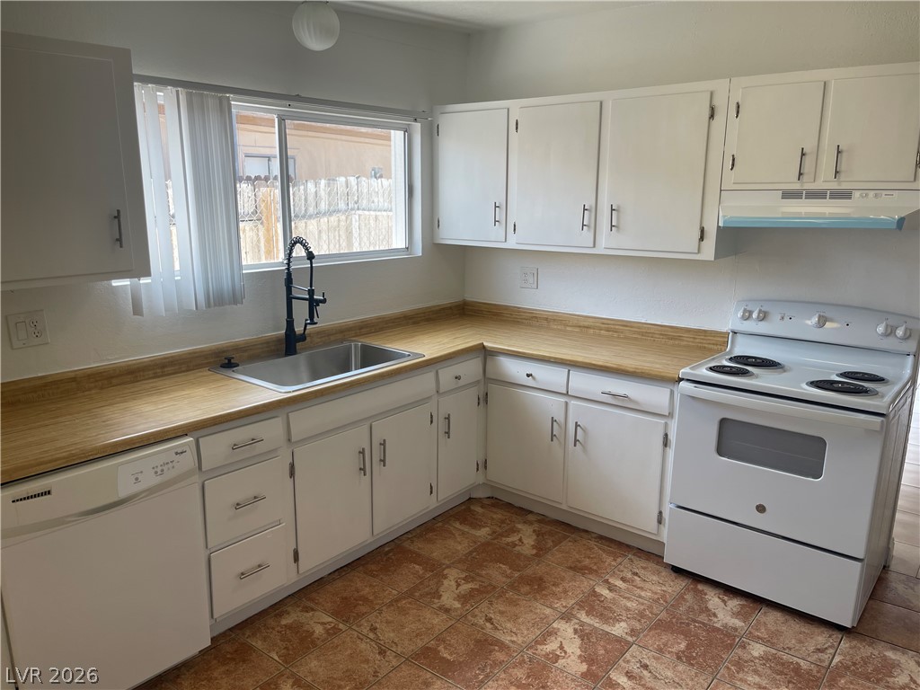 5055 Blanton Drive Property Photo 10