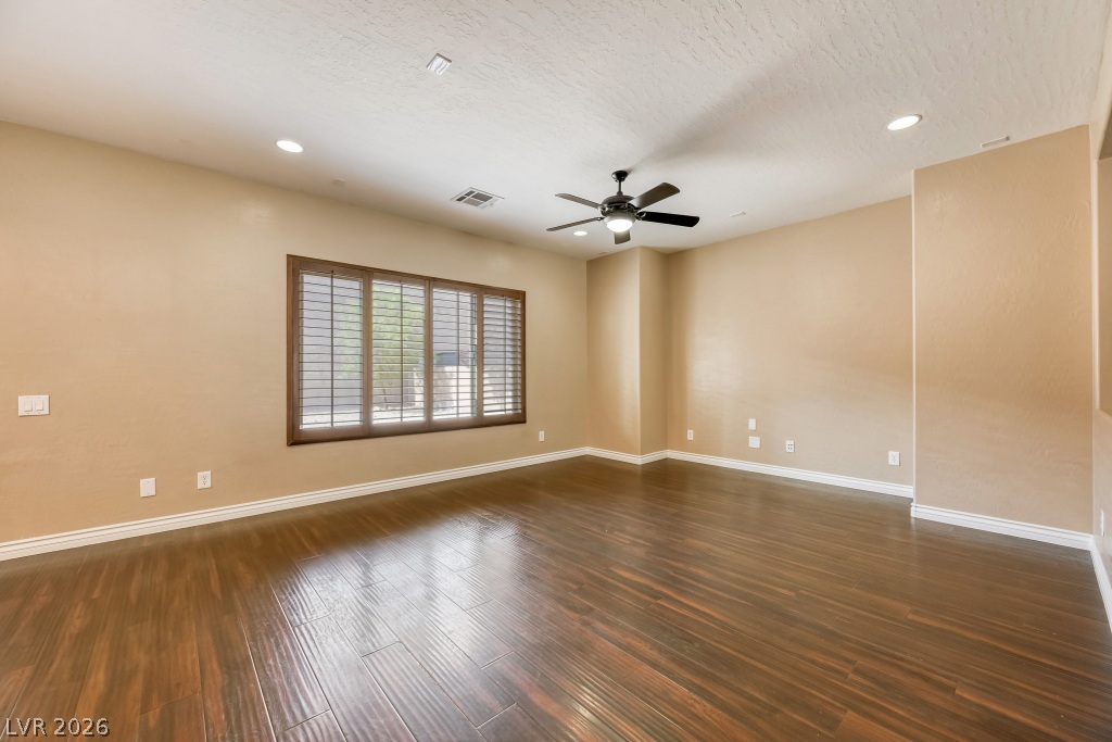 177 Cobalt Sky Avenue 0 Property Photo 5
