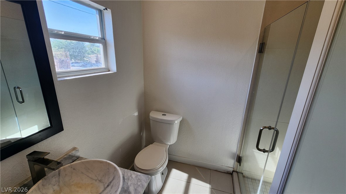 1401 East Carson Avenue 11 Property Photo 6