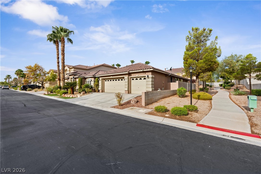 9413 Empire Rock Street Property Photo 42