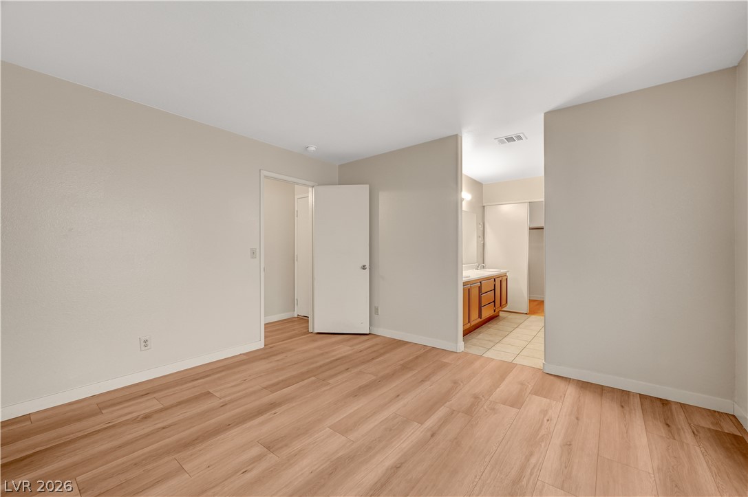 2092 Crowley Way Property Photo 6