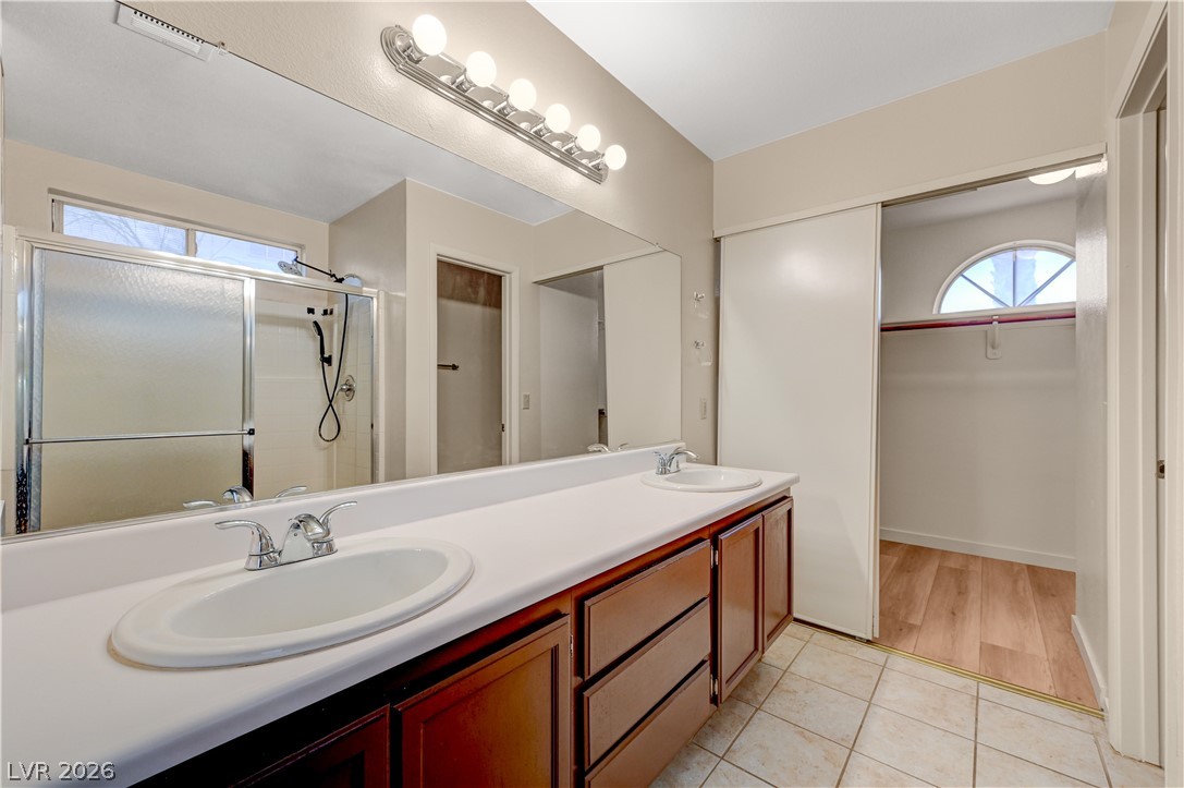 2092 Crowley Way Property Photo 8