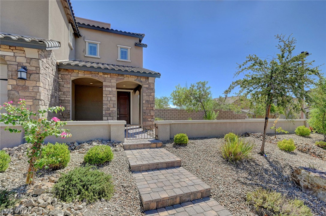 460 Trevinca Street Property Photo 6