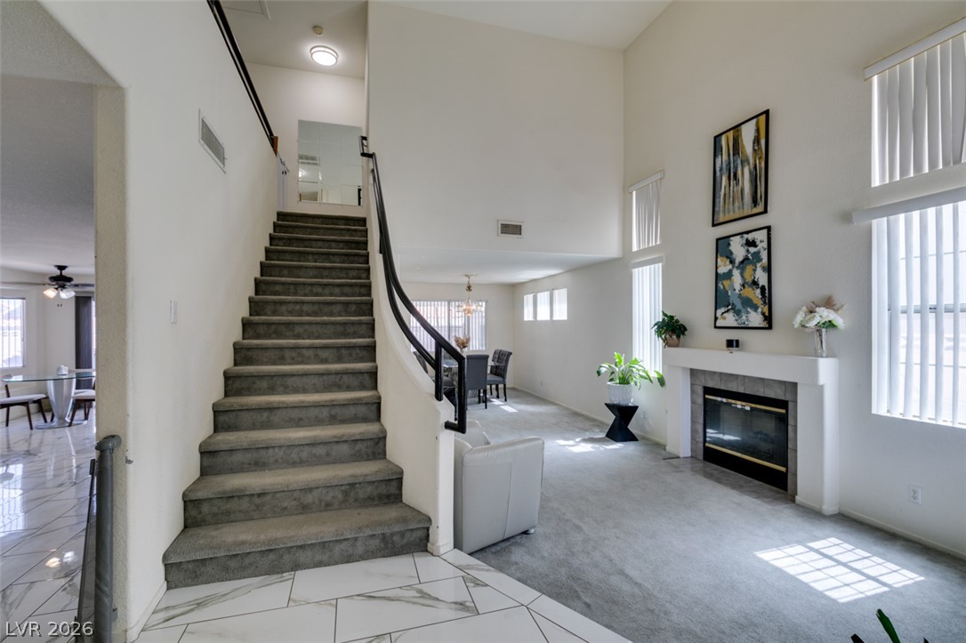 1929 Fan Fare Drive Property Photo 4