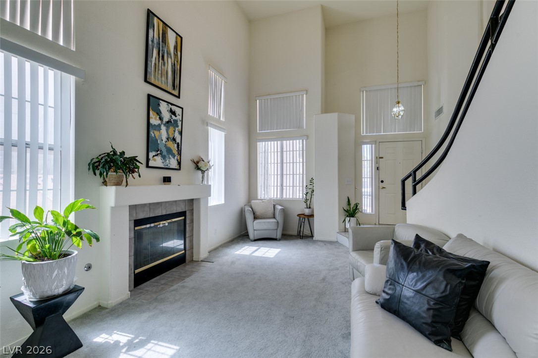 1929 Fan Fare Drive Property Photo 6