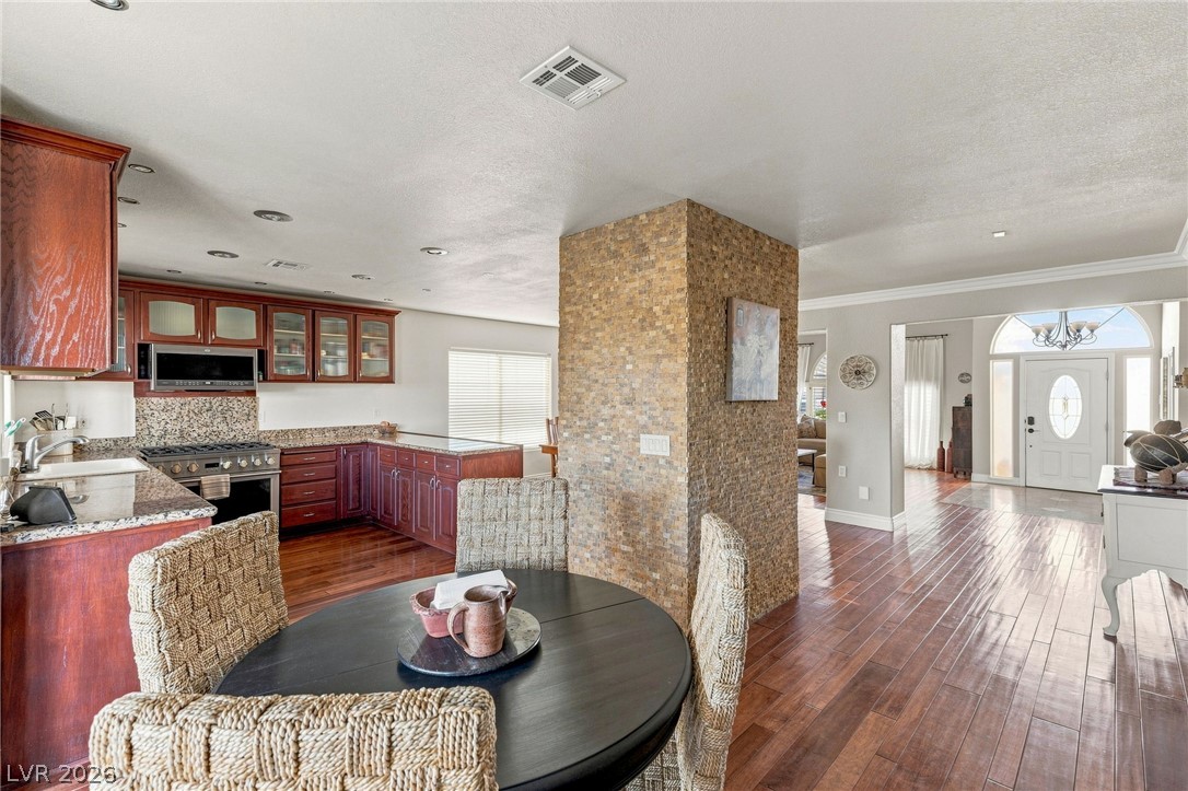 1720 Fairgate Court Property Photo 26