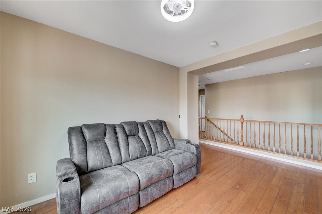 8700 Gateway Glen Drive Property Photo 20