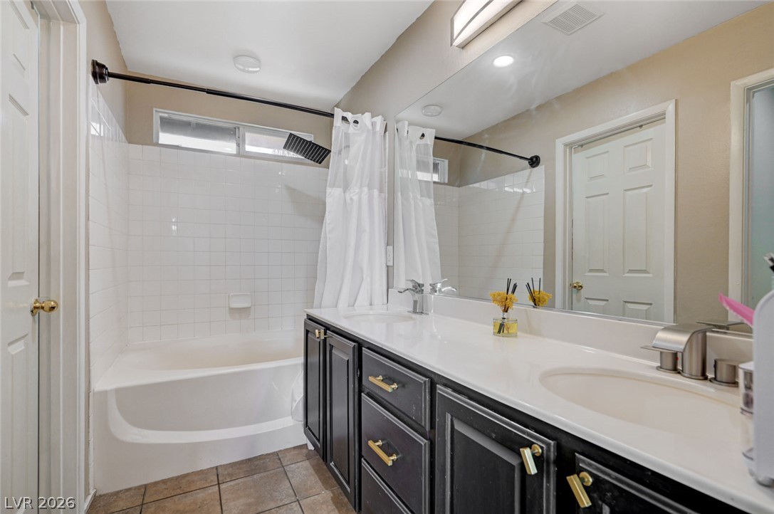 8700 Gateway Glen Drive Property Photo 26