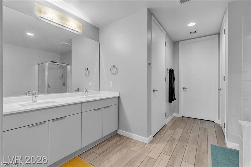 353 East Bonneville Avenue 557 Property Photo 11