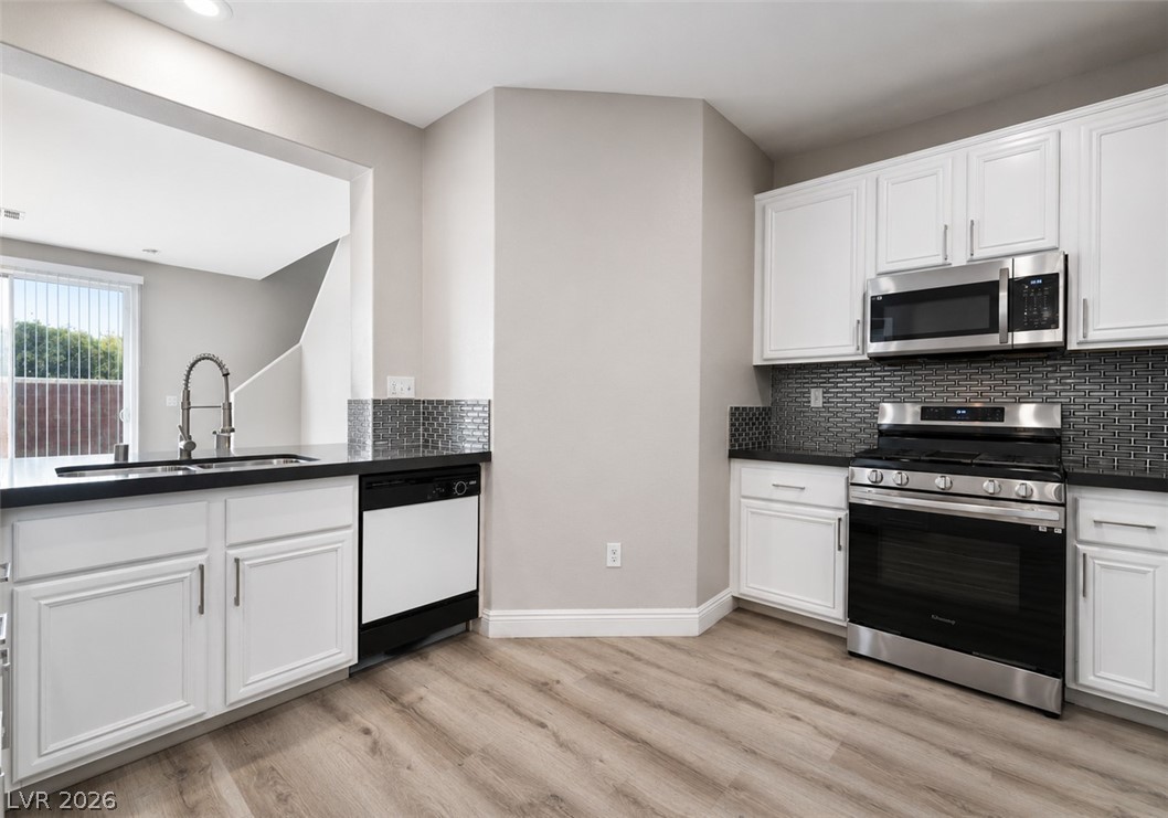 6008 Cragged Draw Street Property Photo 7