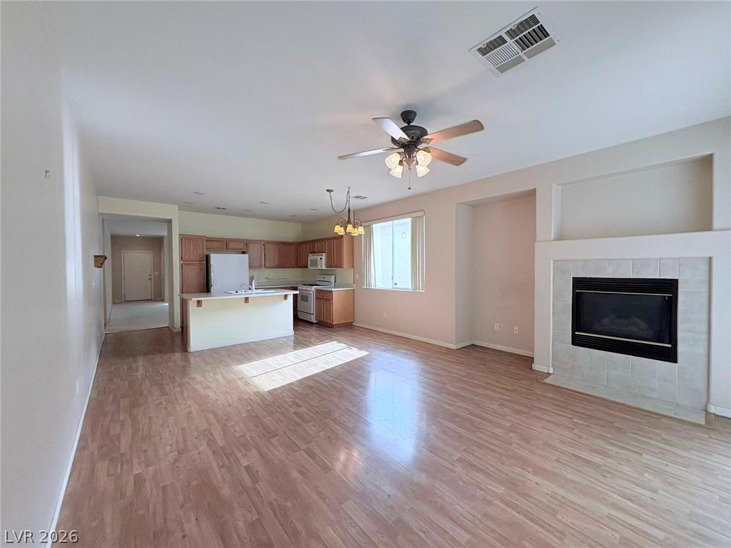 9570 Windborne Avenue Property Photo 6