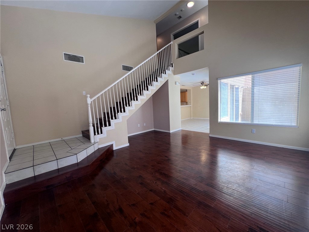 3440 Middle View Drive Property Photo 5