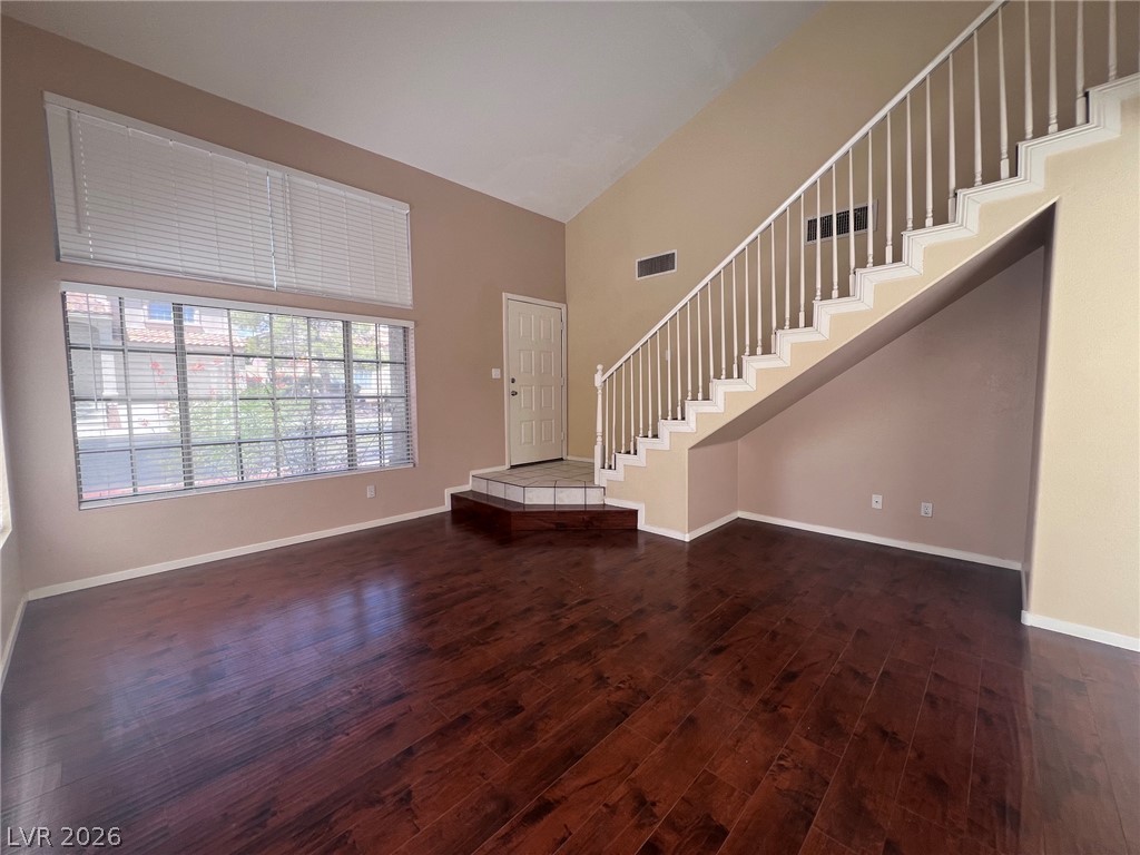 3440 Middle View Drive Property Photo 6