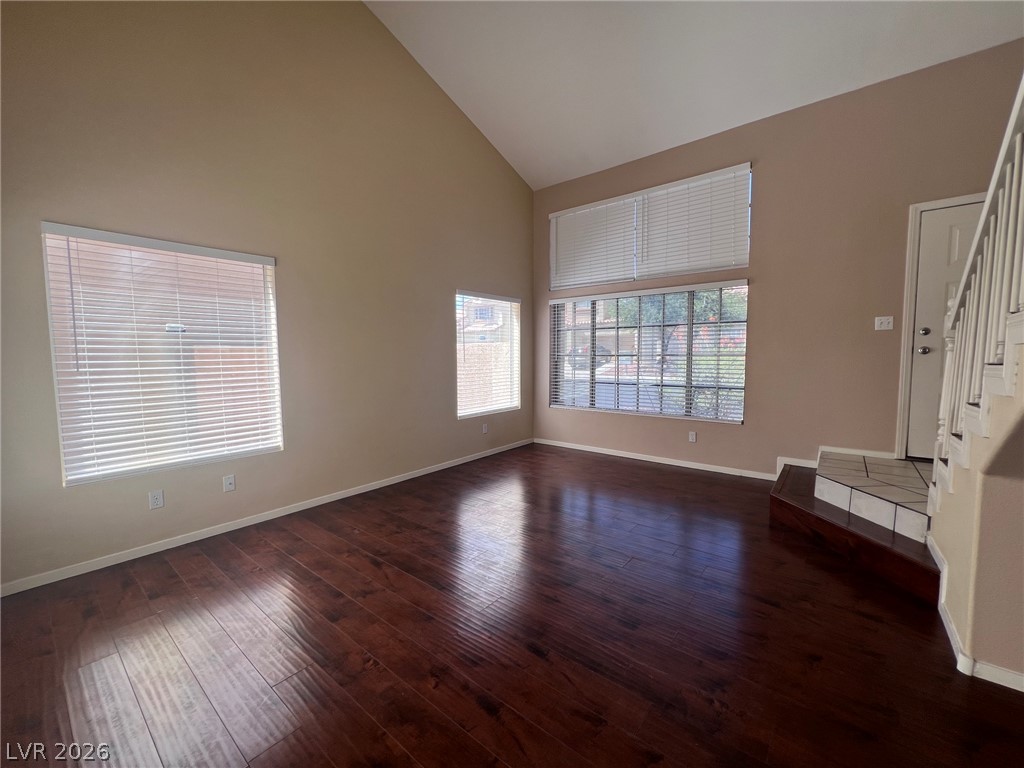 3440 Middle View Drive Property Photo 7