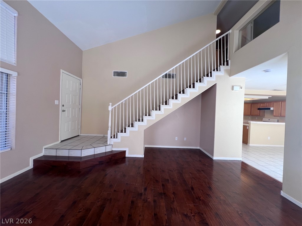3440 Middle View Drive Property Photo 9