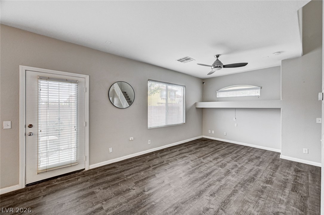 5109 Silent Valley Avenue Property Photo 9