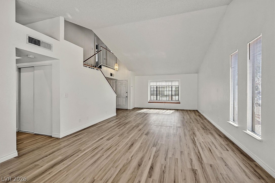 4824 Norway Lane Property Photo 3