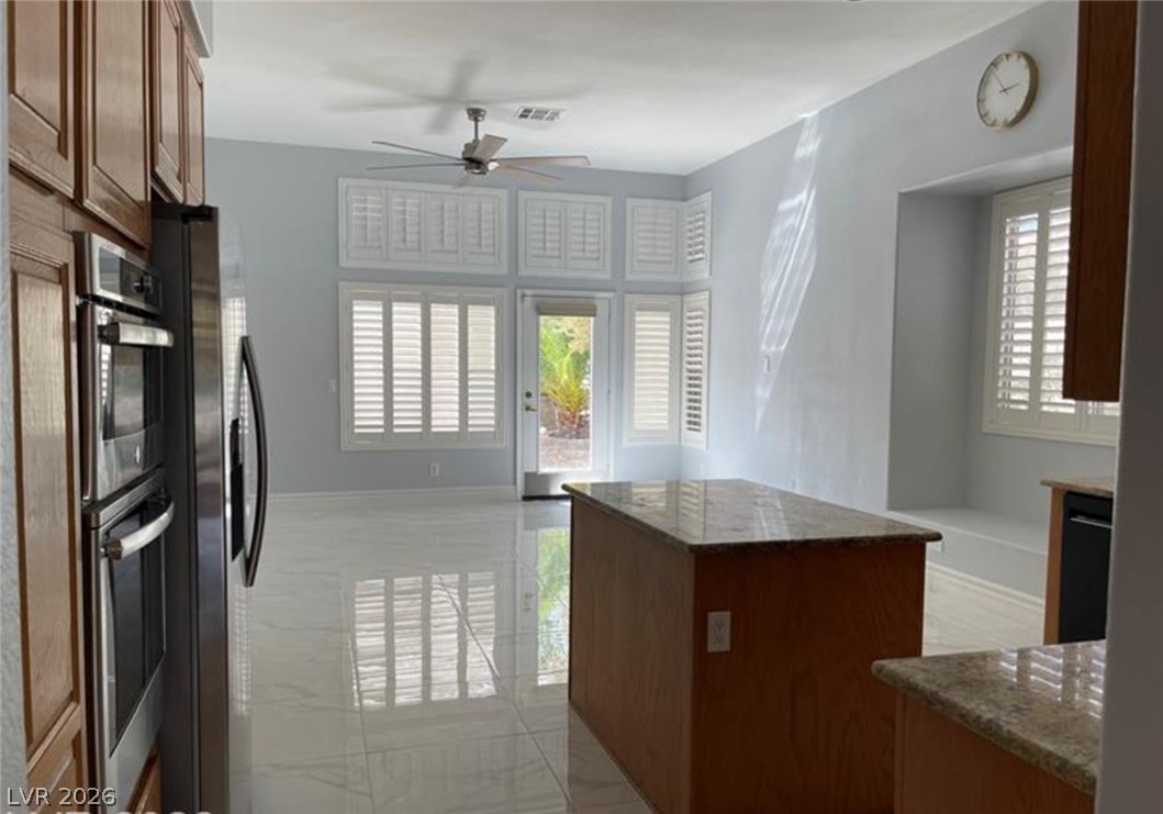 4711 San Palo Way Property Photo 8