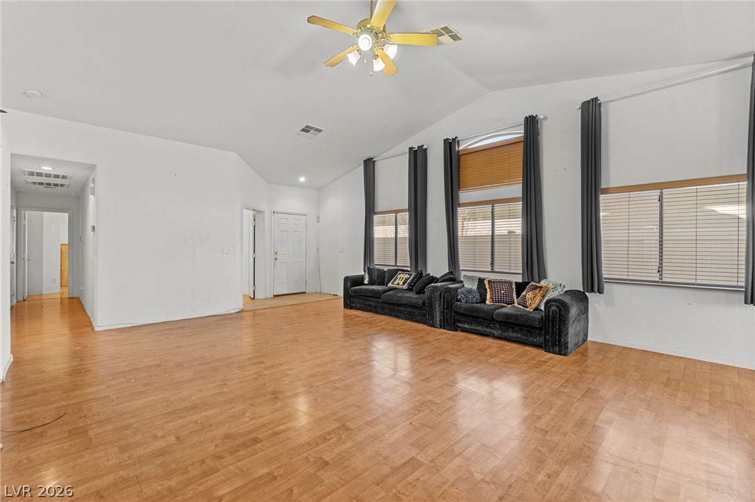 3220 Black Jade Avenue Property Photo 5